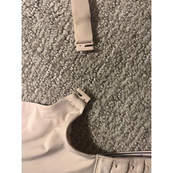 Victoria's Secret Bra 36DD T-Shirt Lightly Lined Wireless Beige Nude Convertible - Picture 5 of 9
